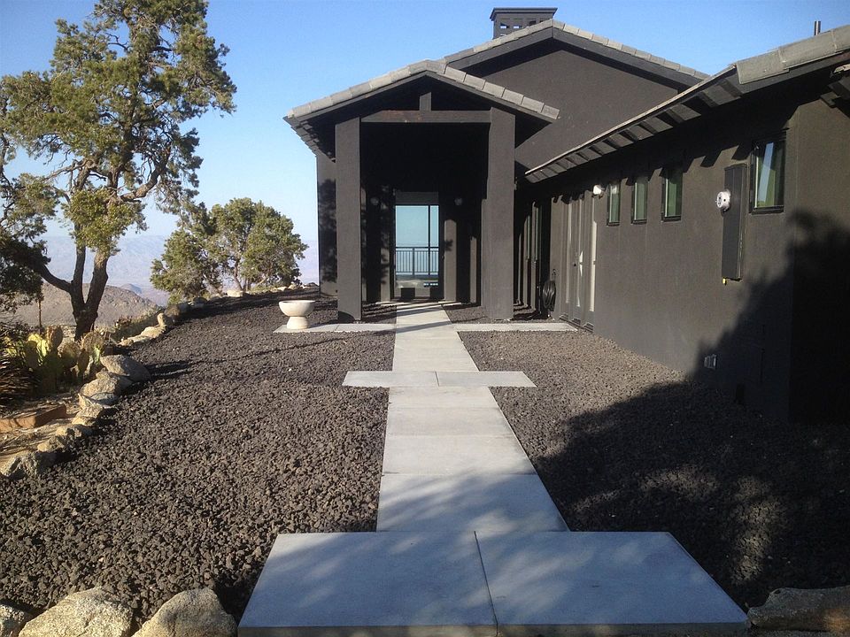 1st image of 70441 Hanging Rock Ln