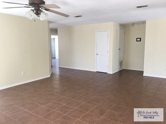 3rd image of 3229 Lazy Palm Dr N