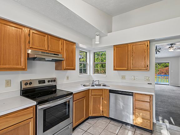 2nd image of 5654 Crown Vetch Pl