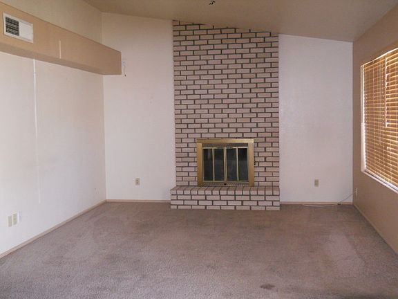 5th image of 1025 W LAGUNA Drive #1