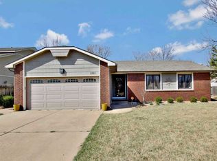 2121 N Byron Rd, Wichita, KS 67212