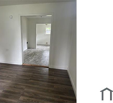 1st image of 616 E 4th St
