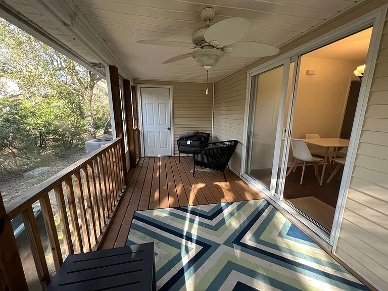 555 Tayrn Dr — Photo 15