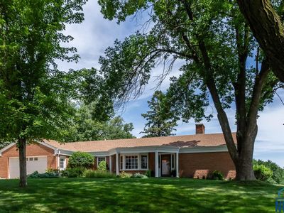 3908 Sylvian Ave, Sioux City, IA, 51104