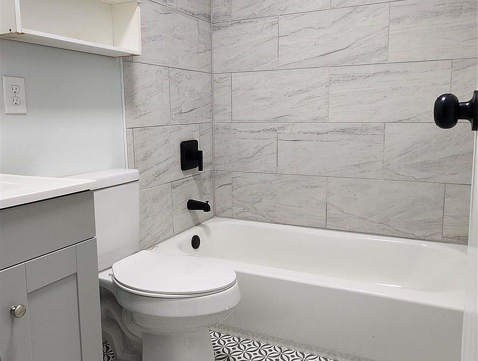 1st image of 161 Clinton St #C