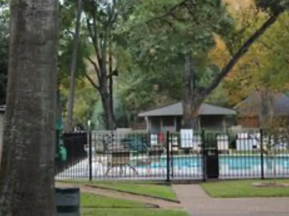 909 Silber Rd APT 18C, Houston, TX 77024