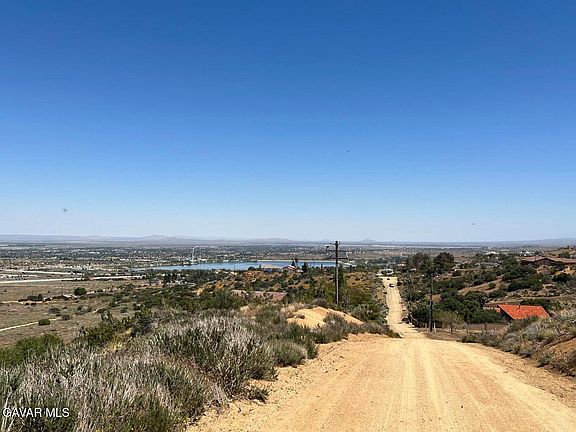 5th image of 14XX W Barrel Springs Rd