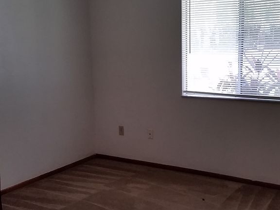 5th image of 2730 Fern Palm Dr