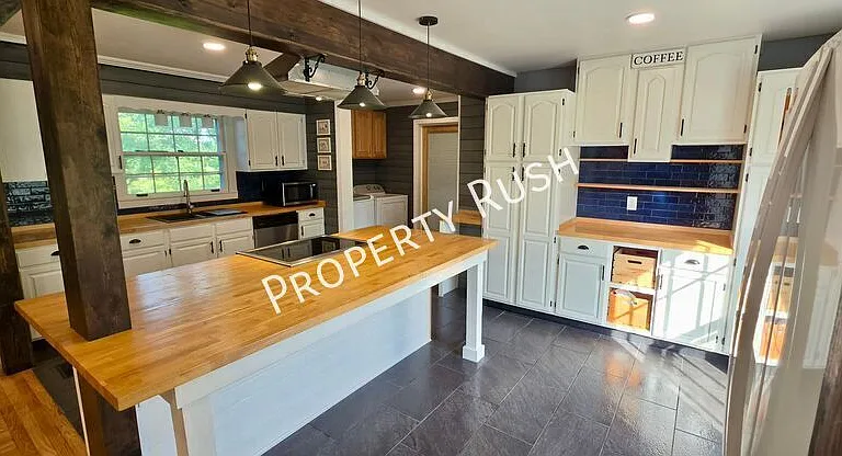 3229 Westonia Dr — Photo 10