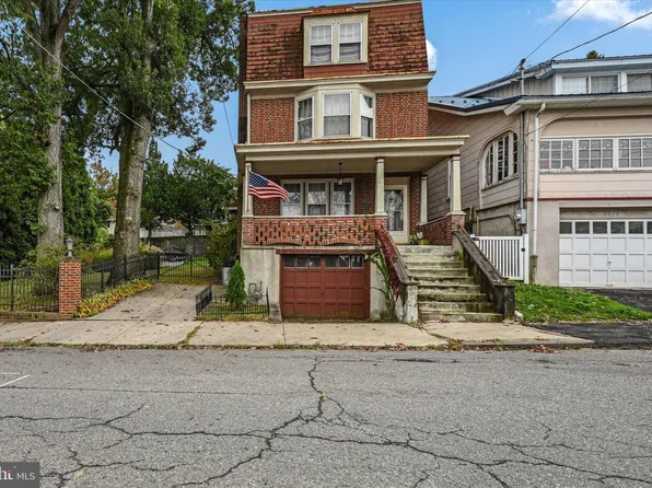 1715 W Norwegian St, Pottsville, PA 17901