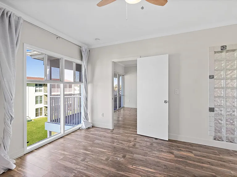 719 S Beach St #314B — Photo 18