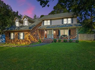 123 Plantation Dr, Summerville, SC 29485