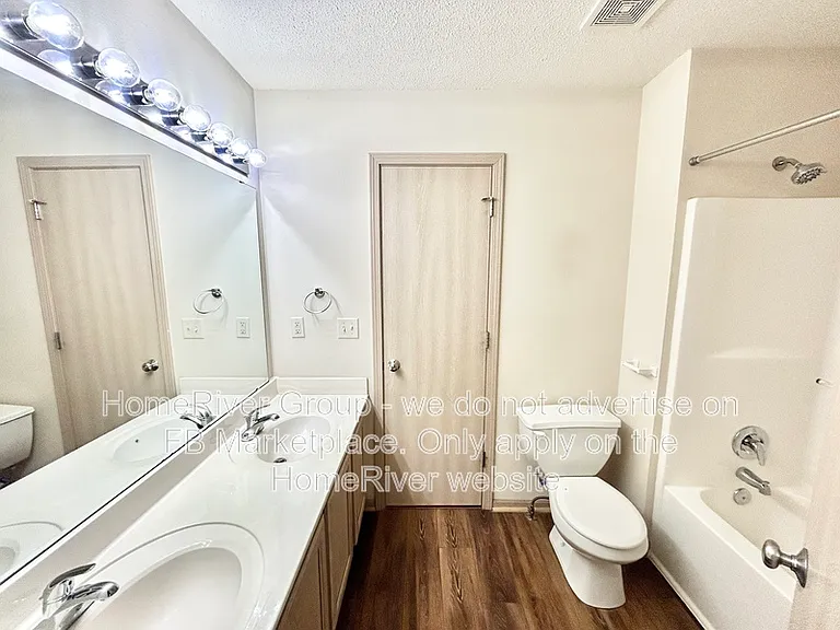 8010 N Elmwood Ave — Photo 21
