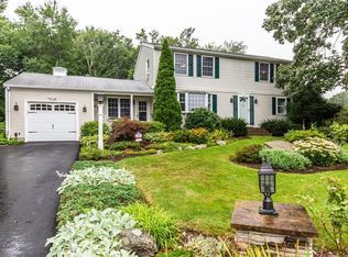 240 Cherry Hill Dr, Seekonk, MA 02771