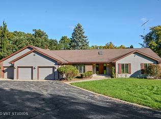 31W450 Penny Rd, Barrington, IL 60010