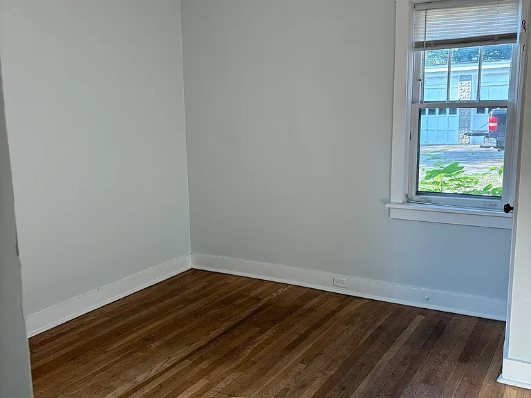 815 Woodworth Ave #1 — Photo 9