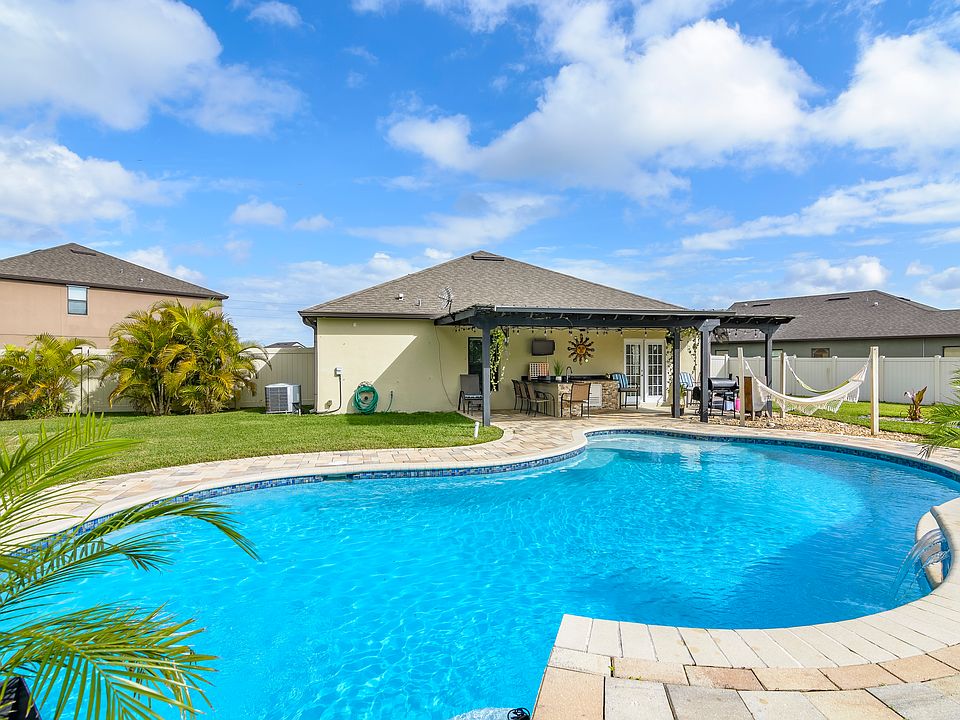 Oversized pool 