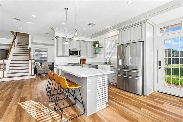 221 Spring Rose Dr — Photo 6