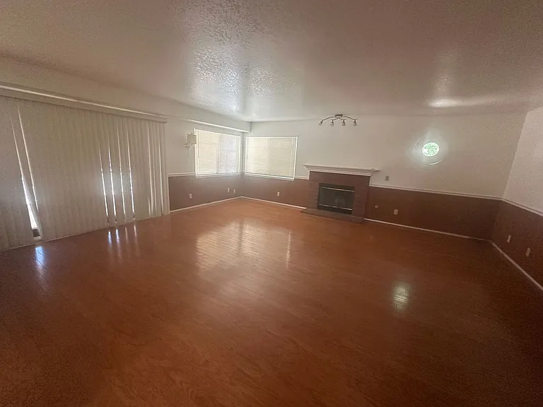 14333 La Crescenta Ave — Photo 13