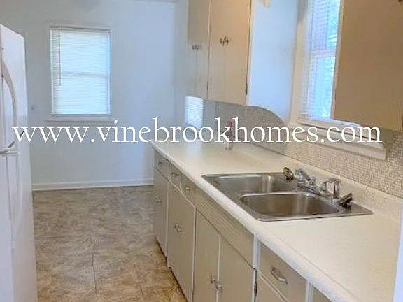 4th image of 6616 S 30th St