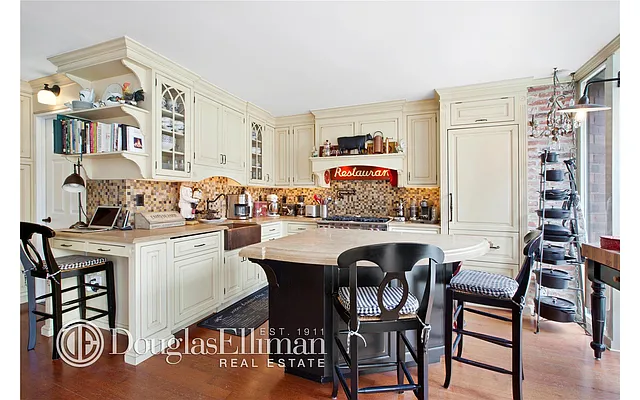 Sold by Douglas Elliman | media 8