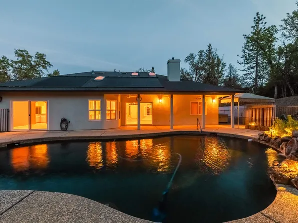 19035 Apple Valley Dr, Sonora, CA 95370