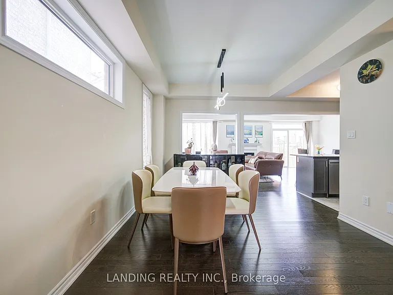 2084 Duberry Dr — Photo 9