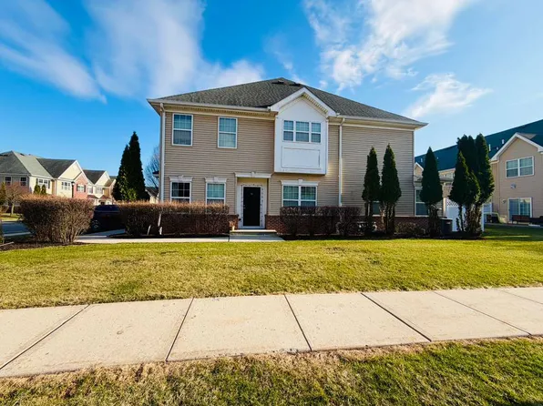 32 Masters Blvd, Piscataway, NJ 08854