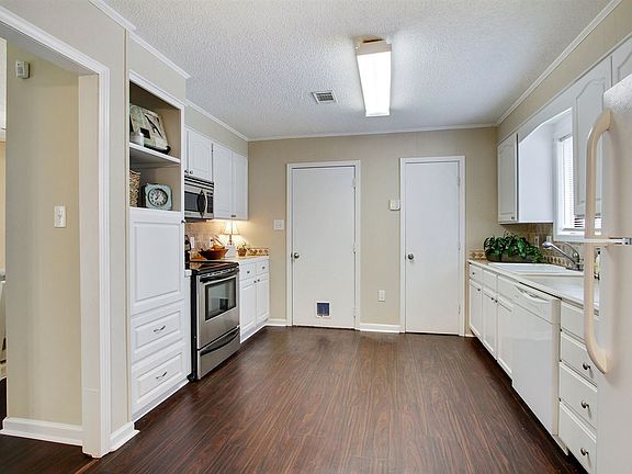 4th image of 3439 E Lisa Dr