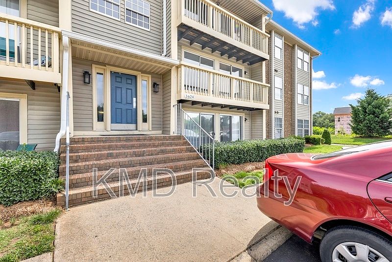 1st image of 1624 Arlyn Cir APT H