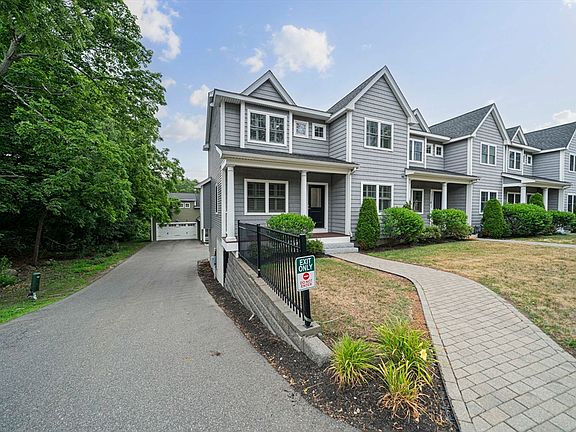 2nd image of 205 Elm St #9