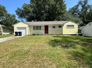 8603 Winchester Ave, Kansas City, MO 64138