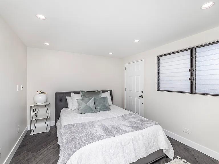 2638 Nakookoo St #501 — Photo 12