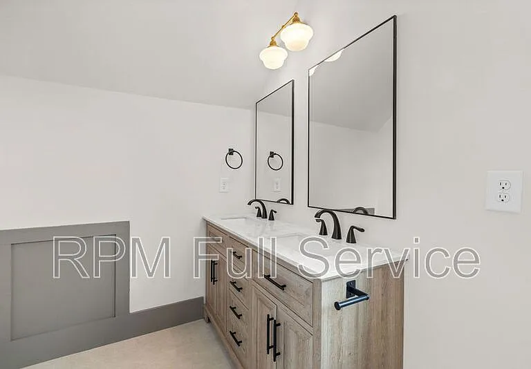 2400 Buchanan St — Photo 31