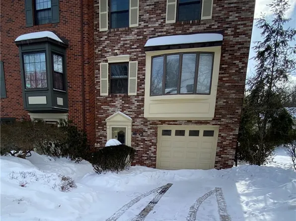 121 Glenwood Dr, Monroeville, PA 15146