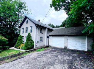 41 Lovely St, Winsted, CT 06098