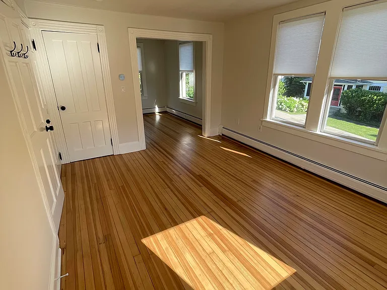 34 Pleasant St #2 — Photo 8