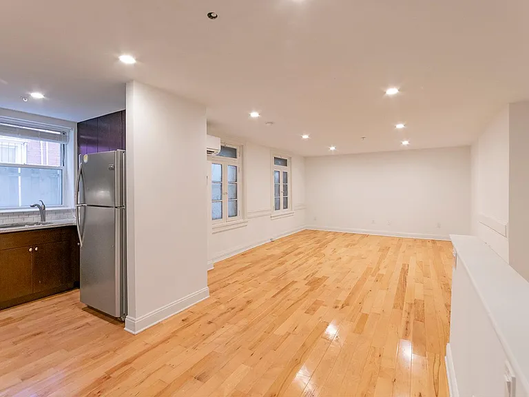 Spruce Street Lofts — Photo 9