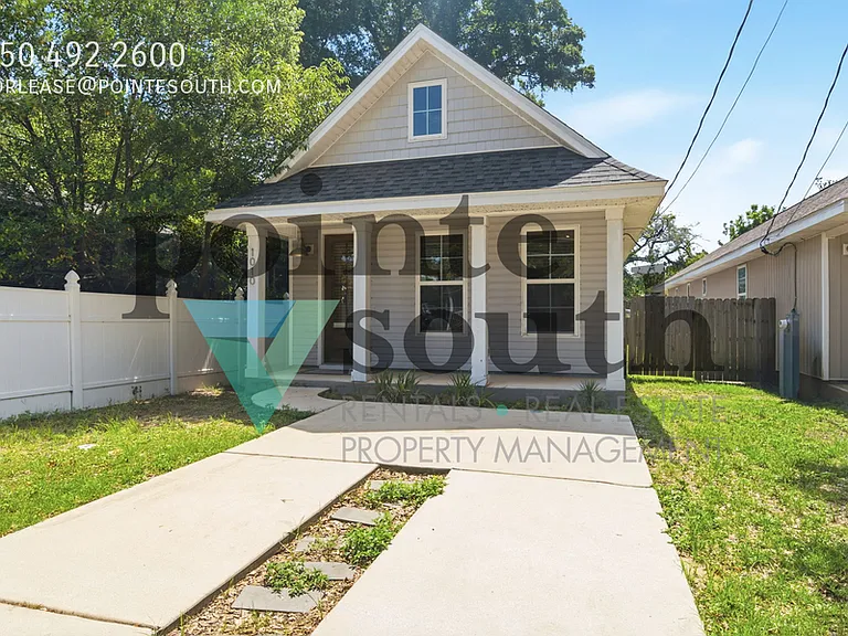 1010 N D St — Photo 2