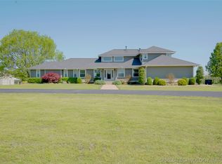 509 Honeysuckle Dr, Wagoner, OK 74467