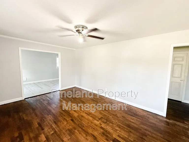 5124 Palmetto Ln — Photo 3