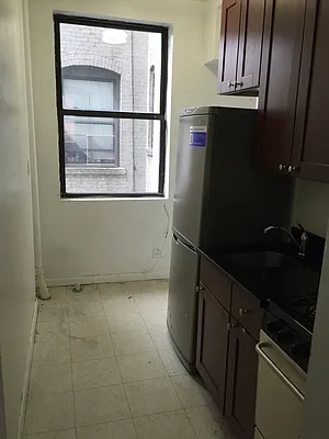 Rented by AJ Clarke | media 27