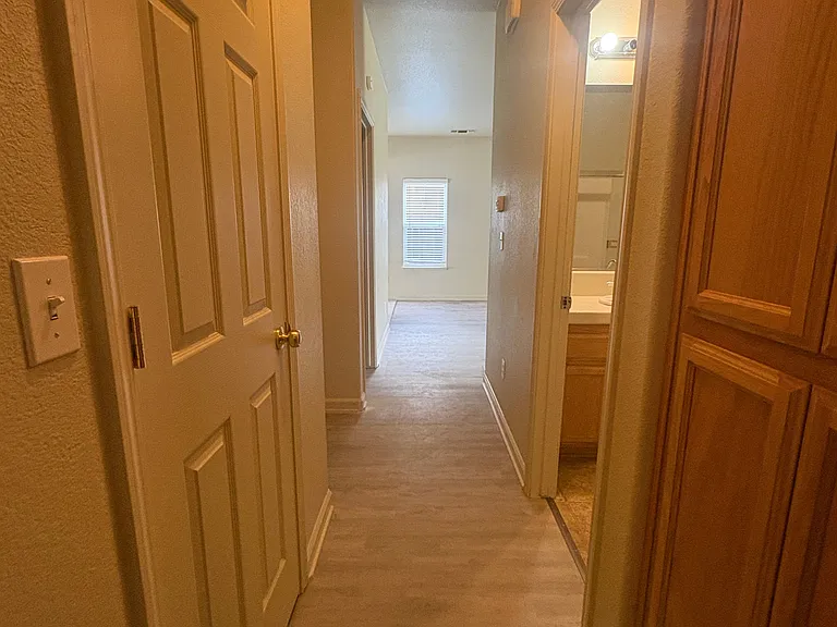 614 Mosburg Loop — Photo 22