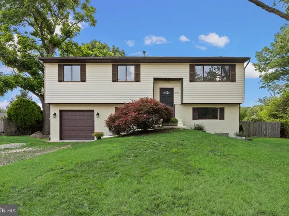 841 Chestnut Ave, Deptford, NJ 08096