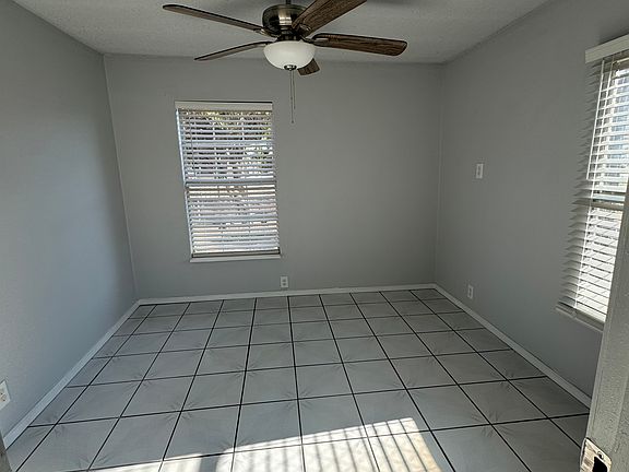 4th image of 9103 San Fernando Ct