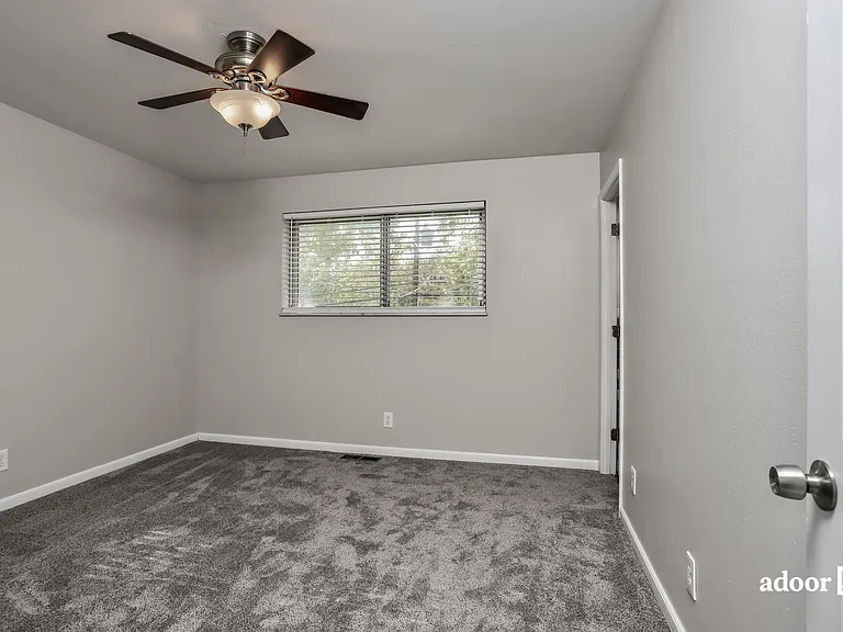 2140 Danelle Dr — Photo 7