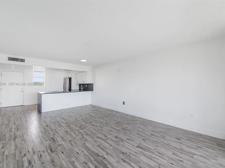 2851 Leonard Dr #J505 — Photo 13