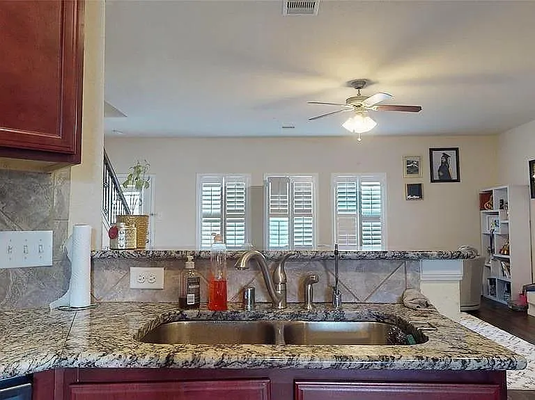 3202 Cabin Wood Way — Photo 8