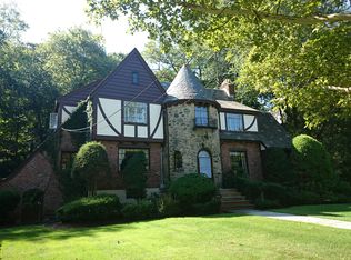 474 Newton St, Brookline, MA 02467