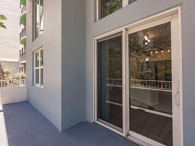 Aviah Flagler Village — Photo 280